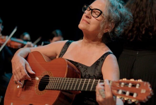 Sarau Azul celebra Dia Internacional da Poesia em São Sebastião