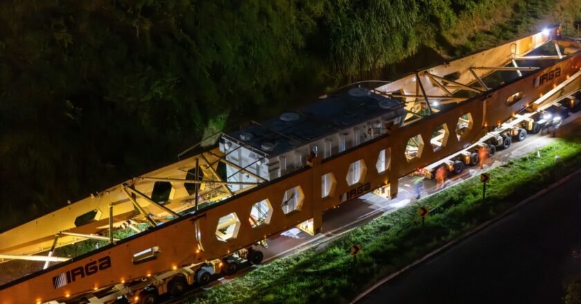 Transporte de carga gigante mobiliza operação especial na Rodovia dos Tamoios; veja programação