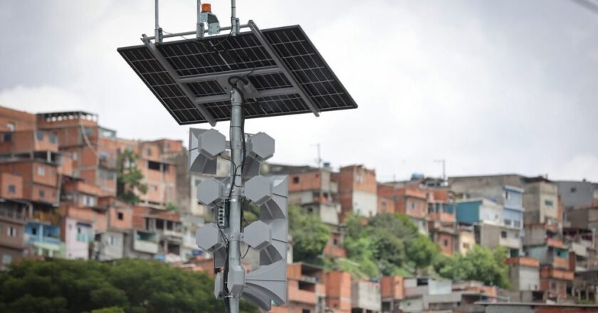 Ubatuba recebe reforço tecnológico de sirenes contra desastres naturais