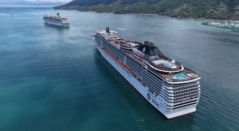 Dois navios no mesmo dia levam cerca de 10 mil visitantes a Ilhabela e impulsionam turismo