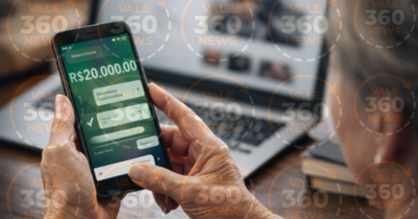 Aposentada de Jacareí perde R$ 20 mil após baixar aplicativo indicado por falso vendedor