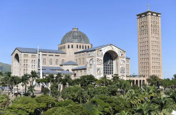 Homem é preso por oferecer dinheiro por sexo em Aparecida