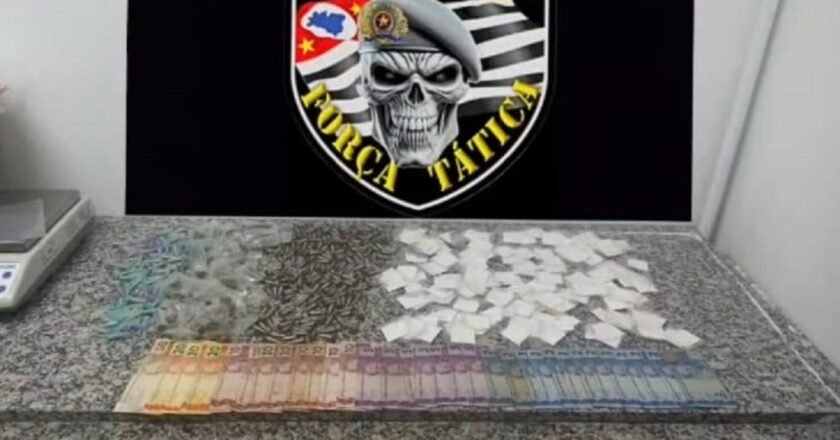 Força Tática desarticula ponto de venda de drogas no Morro do Algodão