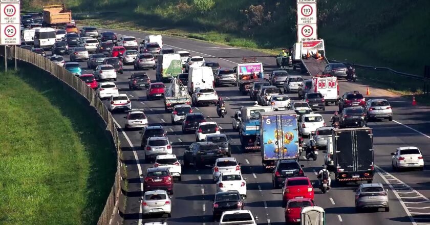 Congestionamento nos trechos de serra de Anchieta e Imigrantes