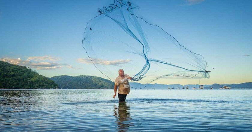 Caraguatatuba reconhece oficialmente pescadores artesanais e maricultores