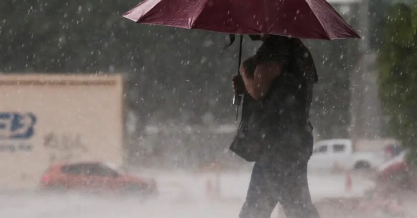 Chuva forte deve atingir cidades do litoral nesta semana; veja previsão