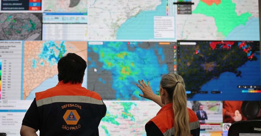 Alerta severo para chuvas intensas no litoral paulista