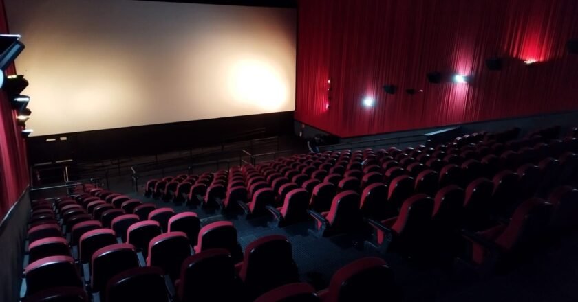 Cine Roxy reúne solidariedade no Oscar ao vivo em São Vicente