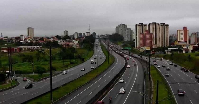 Sistema Anchieta-Imigrantes opera em 5×5