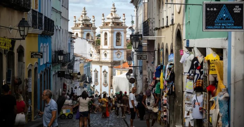 Brasil ocupa 7º lugar em rankings de felicidade mundial