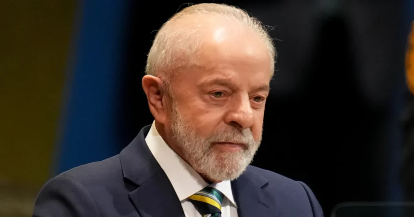Lula afirma que 18 ministros deixarão o governo até o dia 2