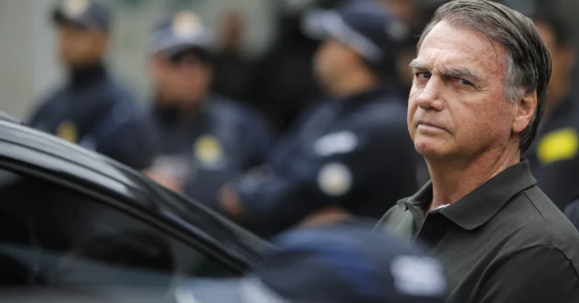 Bolsonaro mantém evolução clínica em UTI