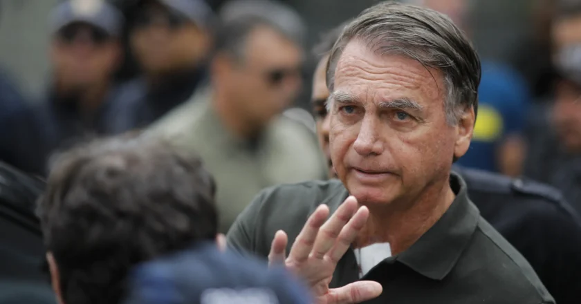 Médicos de Bolsonaro prestam novo relatório à corte