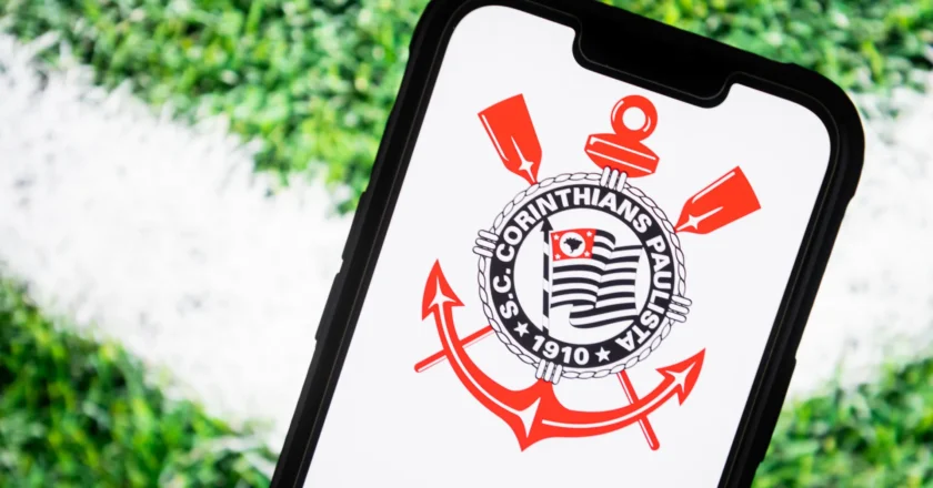 Corinthians destaca criatividade na janela de transferências