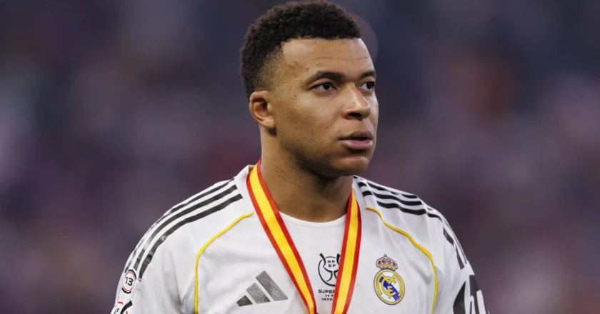 Real Madrid comete erro em exame de Mbappé, diz jornal