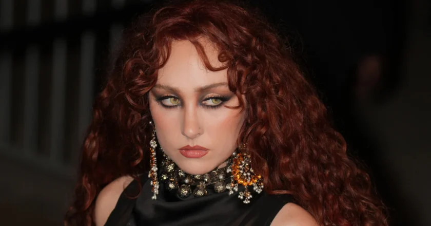 Equipe de Chappell Roan nega responsabilidade por confusão