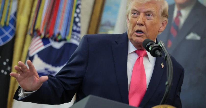 Trump afirma que Irã “negocia cessar-fogo, mas teme admitir”