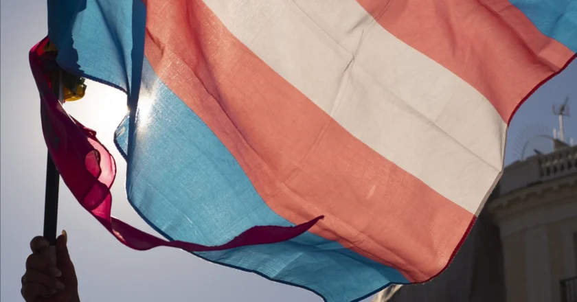 COI proíbe atletas trans de disputarem categoria feminina nas Olimpíadas