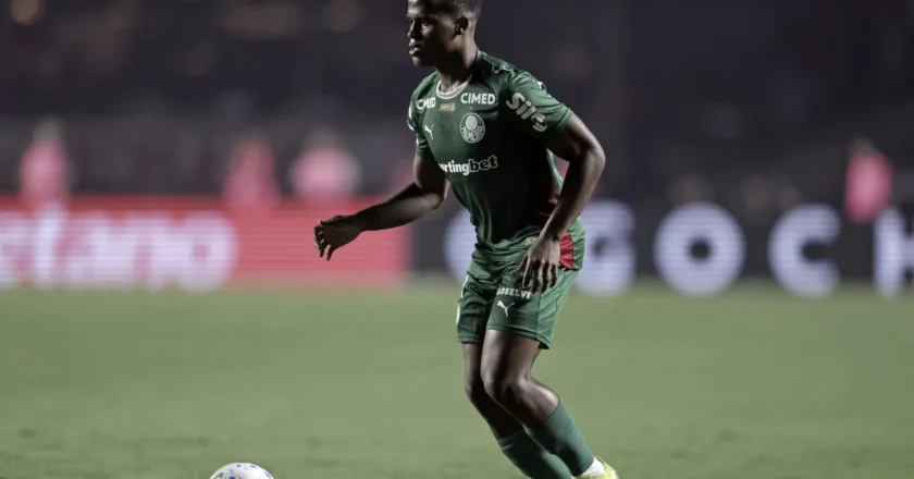 Arias volta ao Palmeiras e enfrentará Grêmio com restrições