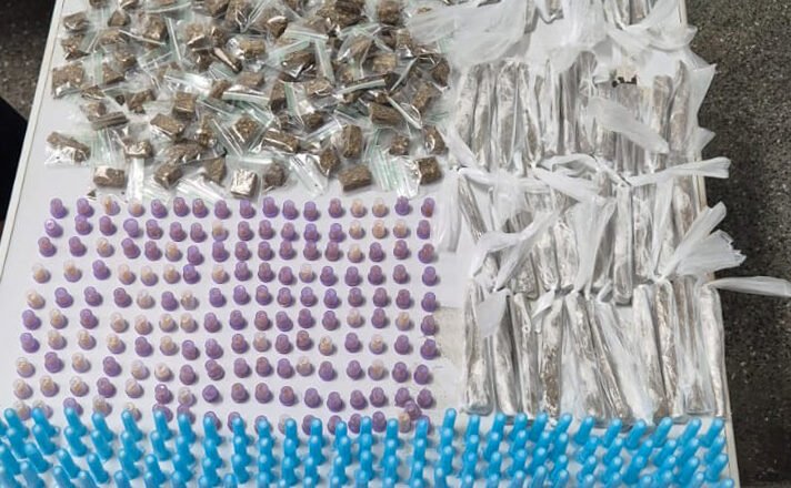 Polícia Municipal apreende mais de 1,6 mil porções de drogas e prende suspeitos na Topolândia