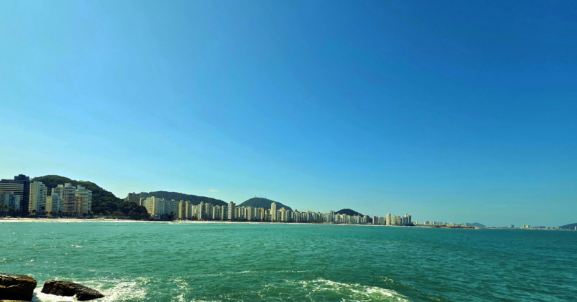 Bandeira vermelha: veja as praias de Guarujá impróprias para banho neste fim de semana