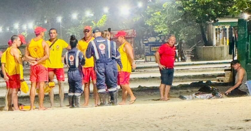 Mulher morre após mal súbito em quiosque de praia