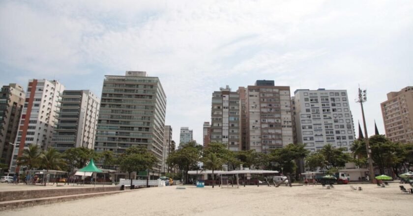 Prédios tortos de Santos: solução avança em reunião no Rio de Janeiro