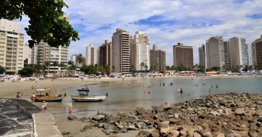Praia das Astúrias: características do local no Guarujá