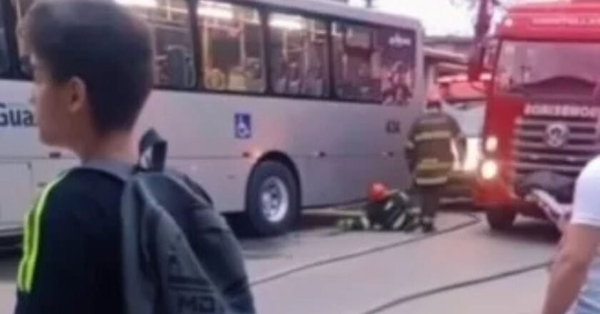 Mulher de 71 anos morre atropelada por ônibus municipal