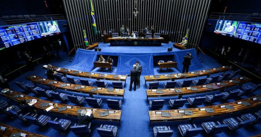 Senado aprova projeto de punição a passageiros indisciplinados
