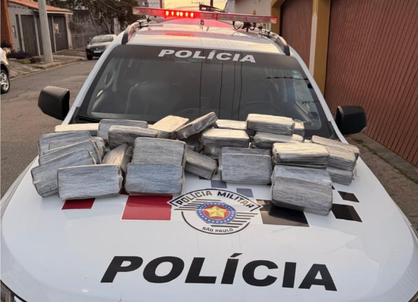 PM apreende 50 tijolos de crack em Jacareí