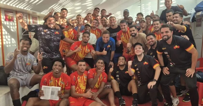 Jabaquara vence São-Carlense em virada no Paulistão