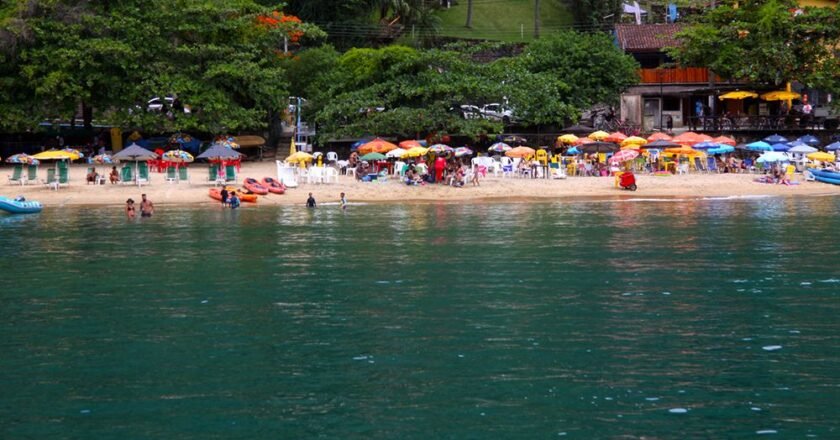 Ilhabela ainda tem 5 praias impróprias para banho