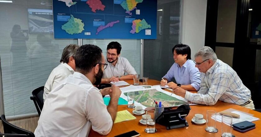 Cubatão e Artesp discutem rodovias