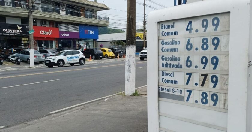 Procon mira aumento abusivo e fiscaliza combustíveis no litoral norte de SP