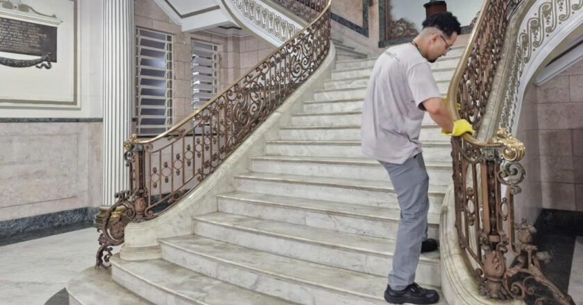 Prodesan disponibiliza 20 vagas para auxiliar de limpeza em Santos; confira salários