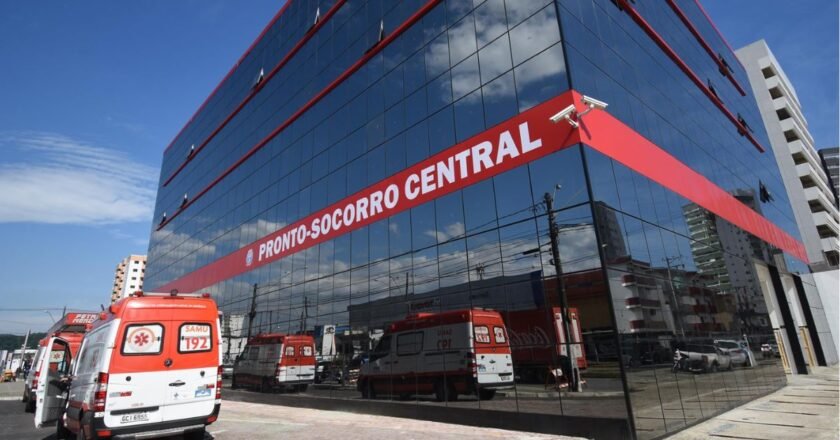 Bebê é morto espancado e casal é preso em Praia Grande