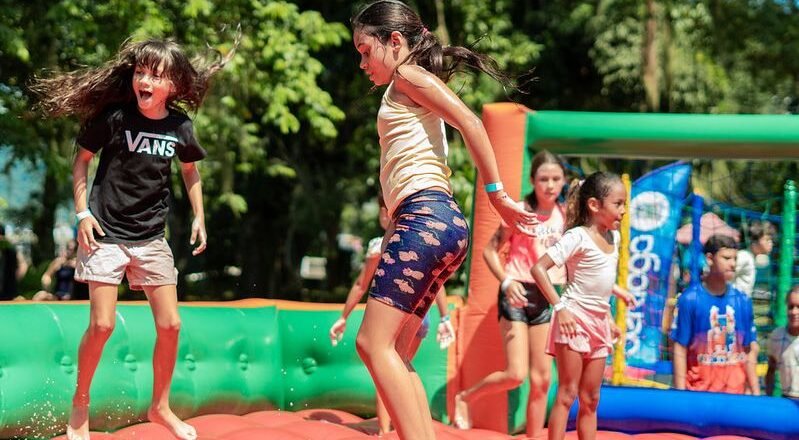Bertioga ganha área de lazer para crianças no centro da cidade