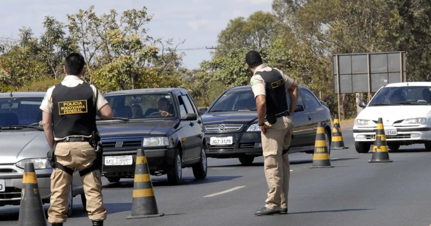 Feriado de Páscoa prevê fluxo intenso nas rodovias de SP