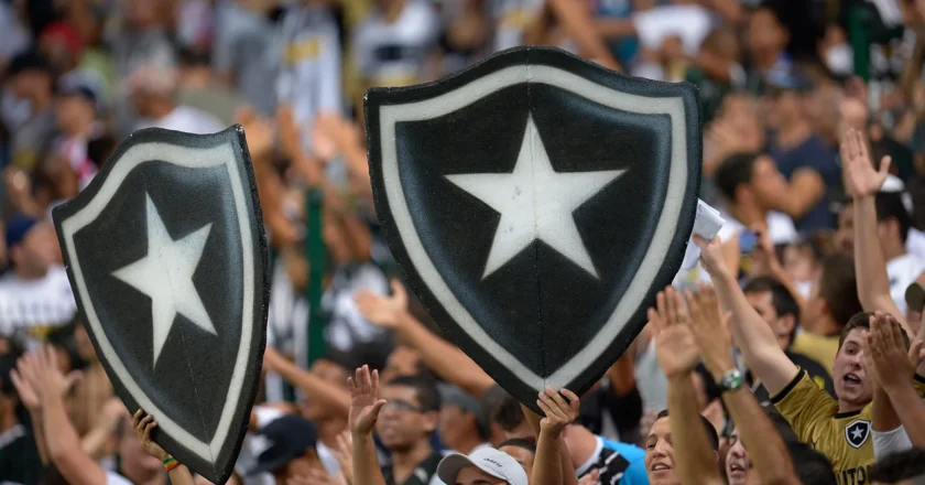 Botafogo contrata técnico português Franclim Carvalho até 2027