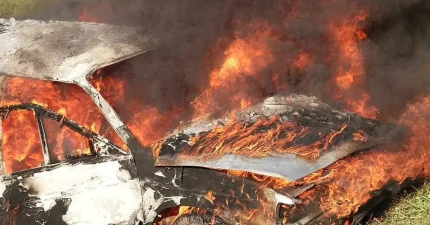 Incêndio de carro mata dois adolescentes nos Estados Unidos