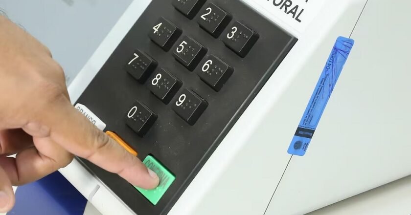 Cálculo matemático define distribuição de cadeiras no Poder Legislativo