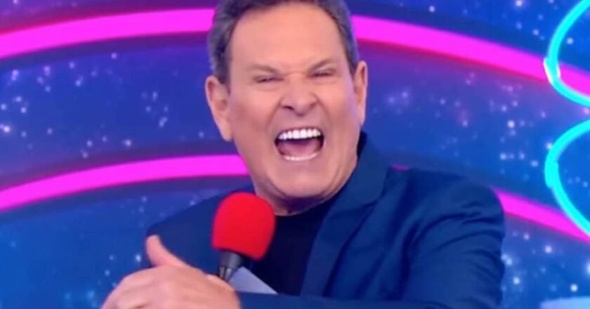 SBT avalia volta da Banheira do Gugu em Viva a Noite com grande audiência