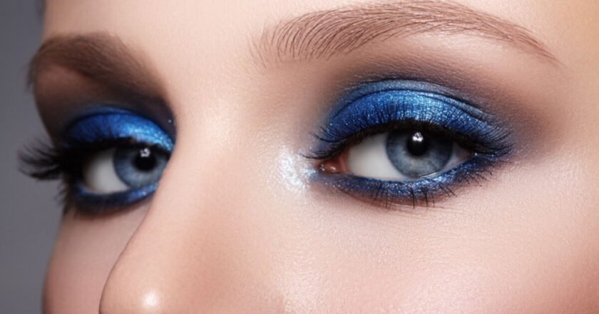Tutorial Sombra Azul: tendência de make-up de 2026