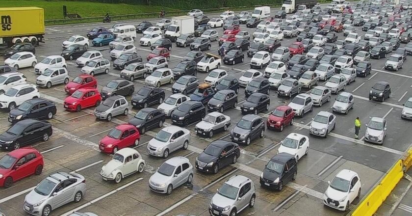 Anchieta e Imigrantes aguardam 350 mil veículos no feriado