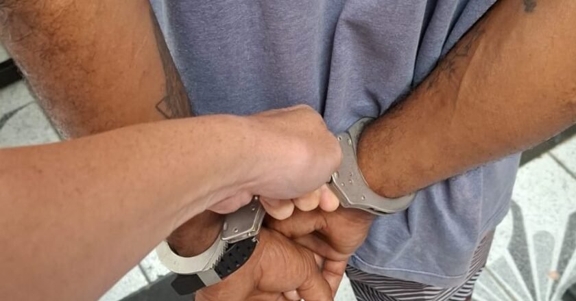 homem de 58 anos preso por homicídio em Caraguatatuba