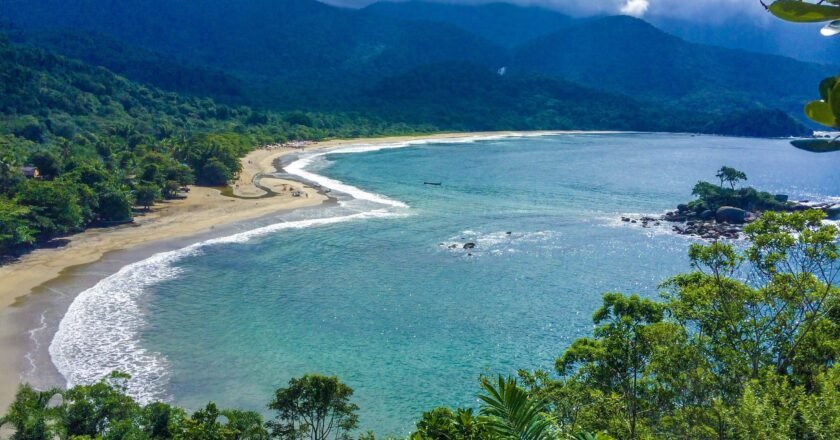 Ilhabela oferece aventura em estrada de terra