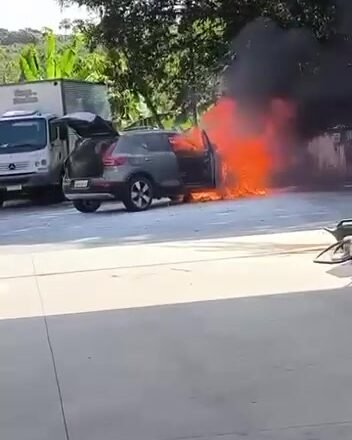 Incêndio em posto de gasolina na subida da serra