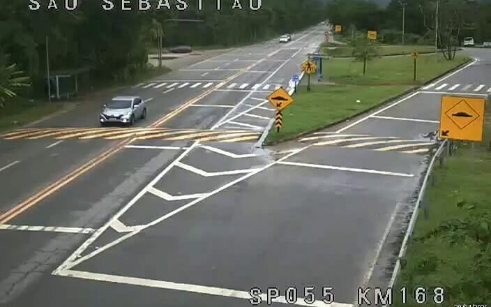 Tráfego normal em trecho da SP 055 Rio-Santos