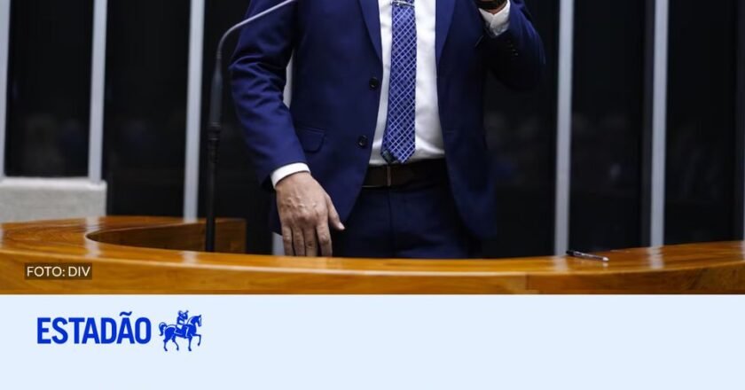 Deputado federal é acusado de divulgar montagem